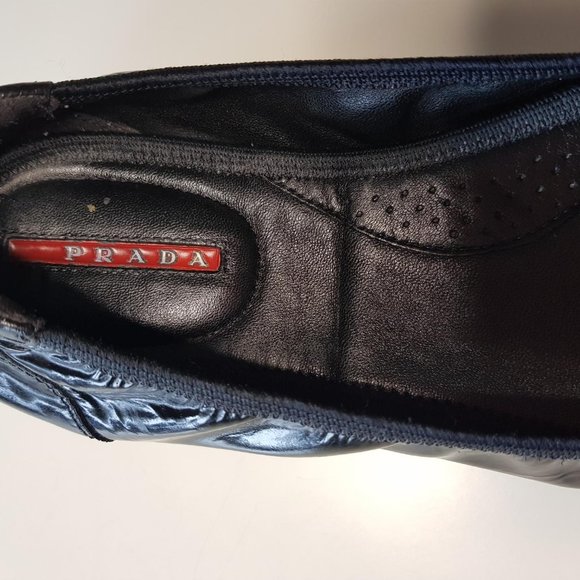 Prada black scrunch patent leather ballerinas’ flats - Picture 9 of 11